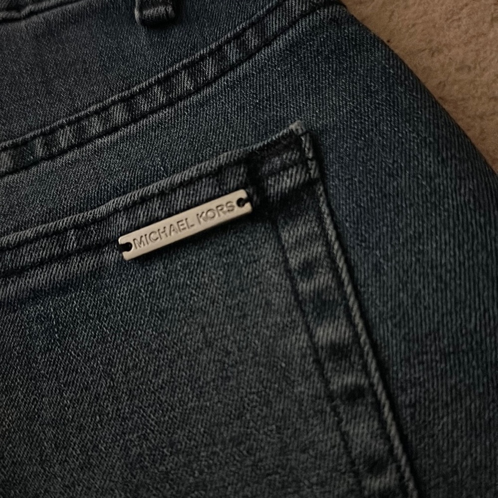 MK Shorts - Picture 3 of 6
